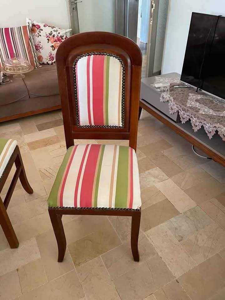 Le Bardo&nbsp;Khaznadar&nbsp;Salon - Salle � manger &nbsp;Salle � manger&nbsp;Table et six chaises bois iroko tres bonne qualit�