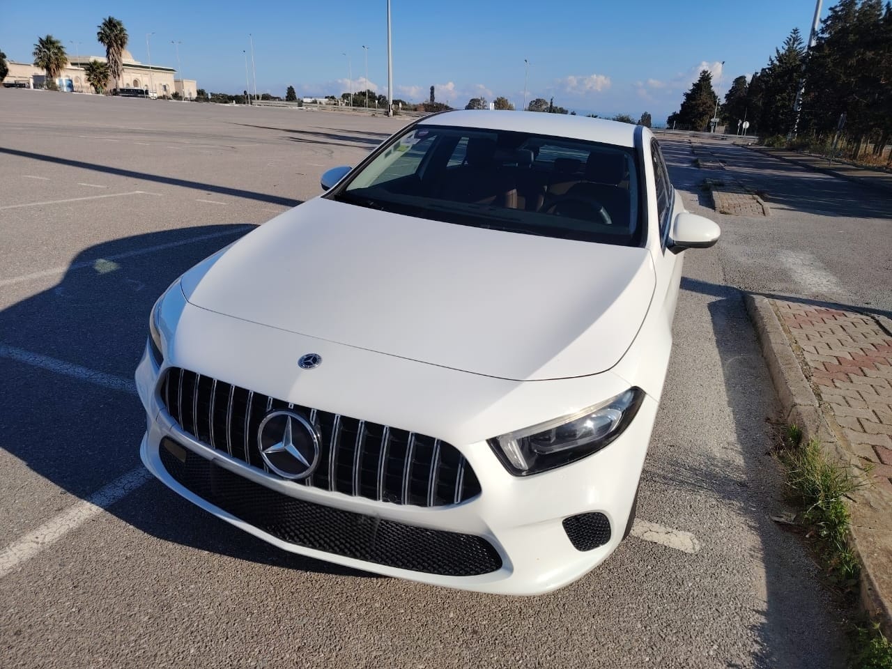 El Kram&nbsp;Le Kram&nbsp;Mercedes&nbsp;A.Family&nbsp;Mercedes a180