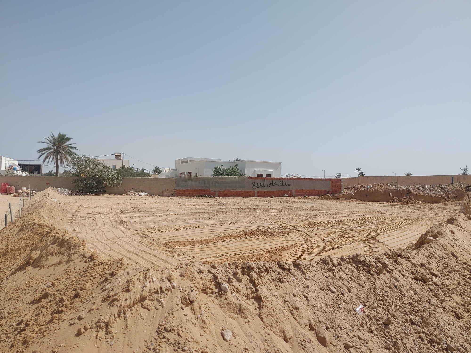 Djerba - Midoun&nbsp;Midoun&nbsp;Terrain&nbsp;Terrain nu&nbsp;Terrain strat�gique midoun centre r2 titre indivi