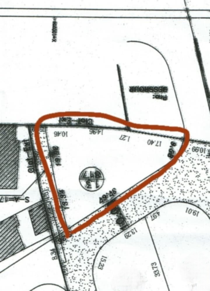 Djerba - Midoun&nbsp;Midoun&nbsp;Terrain&nbsp;Terrain nu&nbsp;Terrain strat�gique midoun centre r2 titre indivi