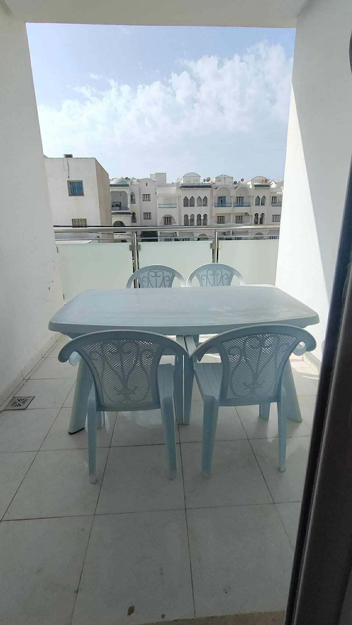 Akouda&nbsp;Chatt Meriem&nbsp;Chambres � coucher&nbsp;Chambres � coucher&nbsp;Lot de meubles en tr�s bon �tat id�al appartement