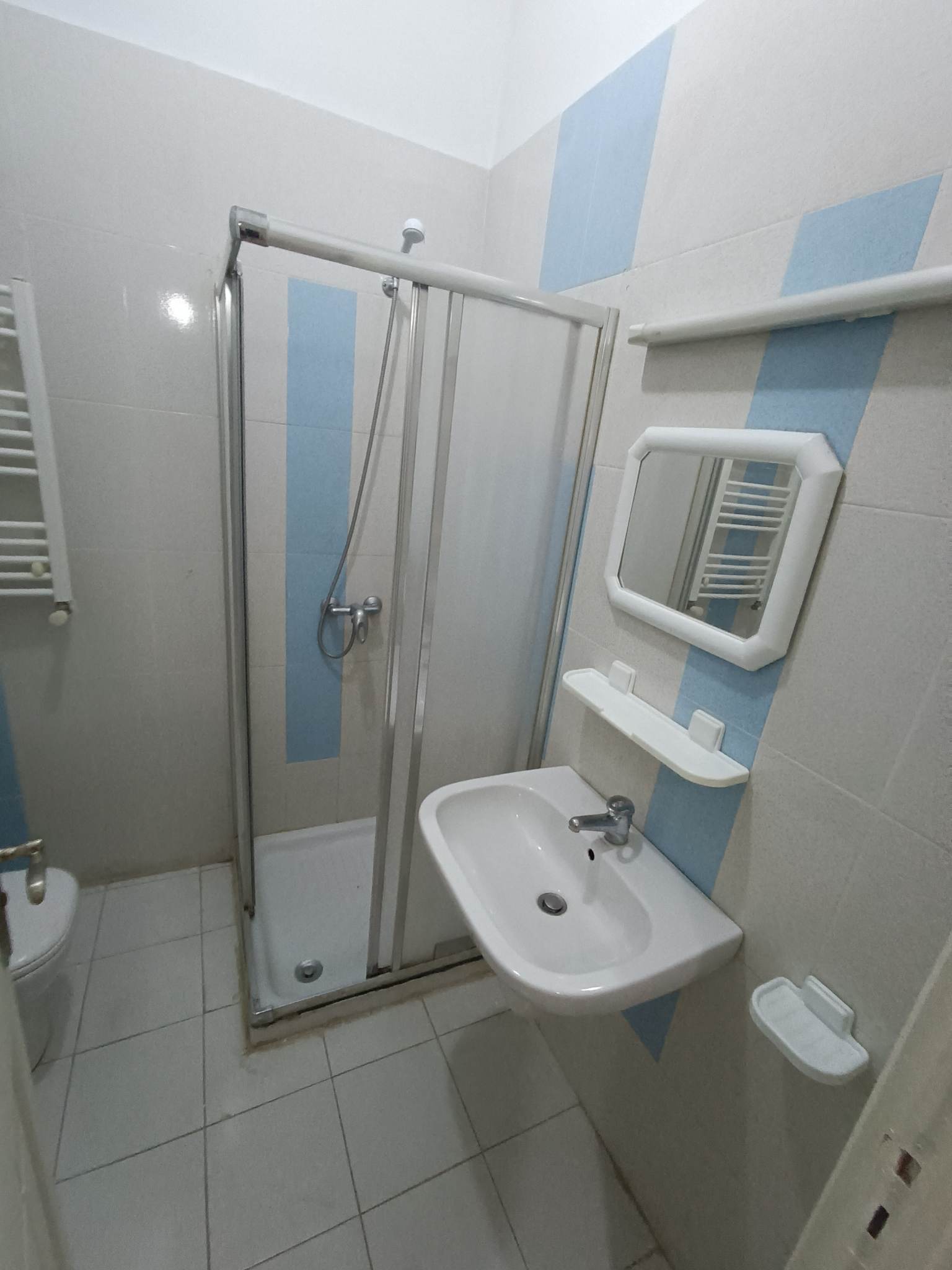 Ain Zaghouan&nbsp;Ain Zaghouan&nbsp;Location&nbsp;Appart. 1 pi�ce&nbsp;S plus 0 haut standing avec parking