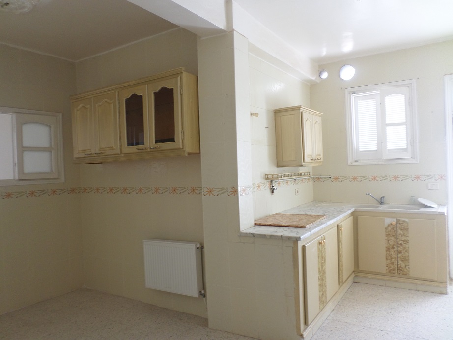 Sousse Ville&nbsp;Sousse&nbsp;Location&nbsp;Appart. 3 pi�ces&nbsp;Appartements s2 pr�s de l'isg