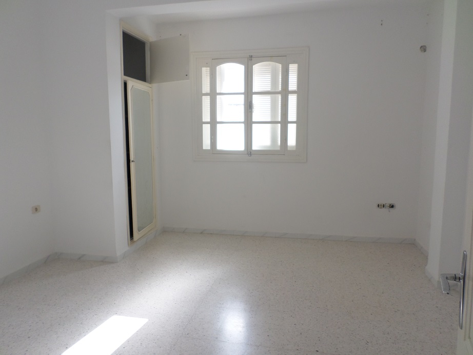 Sousse Ville&nbsp;Sousse&nbsp;Location&nbsp;Appart. 3 pi�ces&nbsp;Appartements s2 pr�s de l'isg