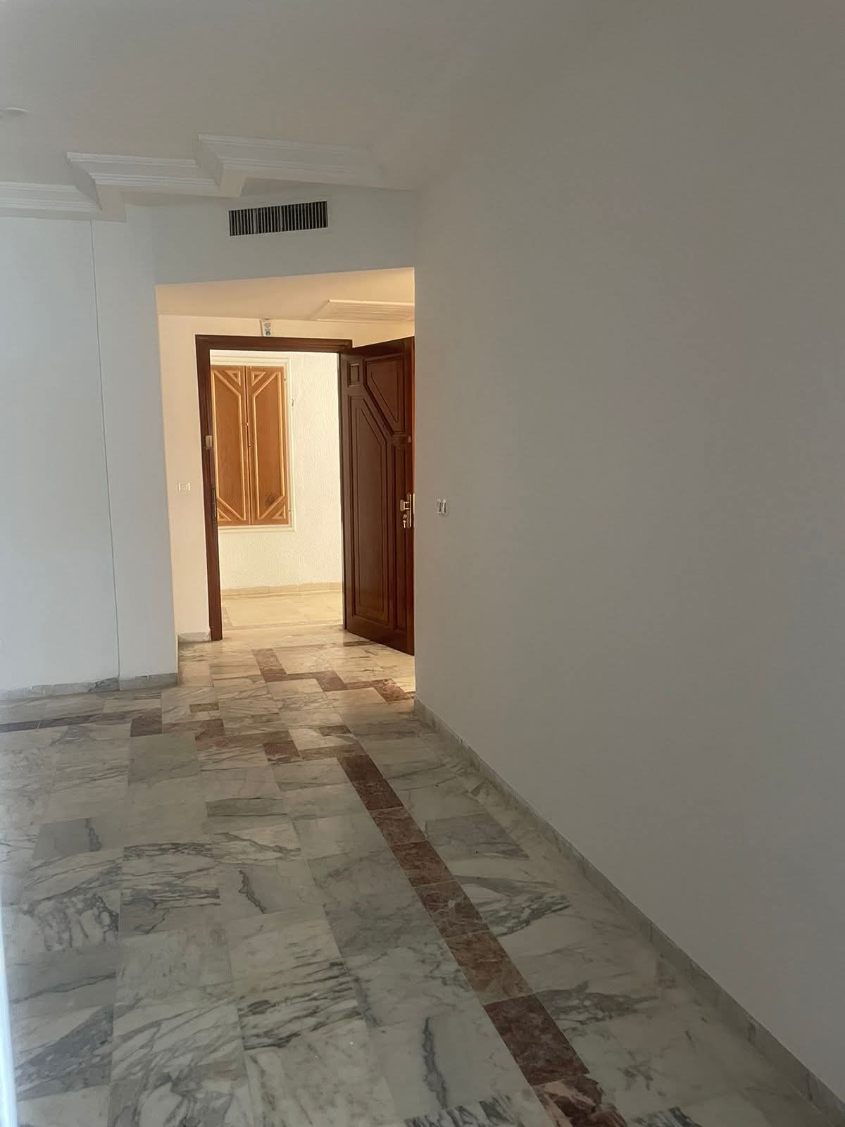 Bab Bhar&nbsp;Republique&nbsp;Location&nbsp;Appart. 4 pi�ces&nbsp;Super s2 r�sidence au passage habitation ou bureau