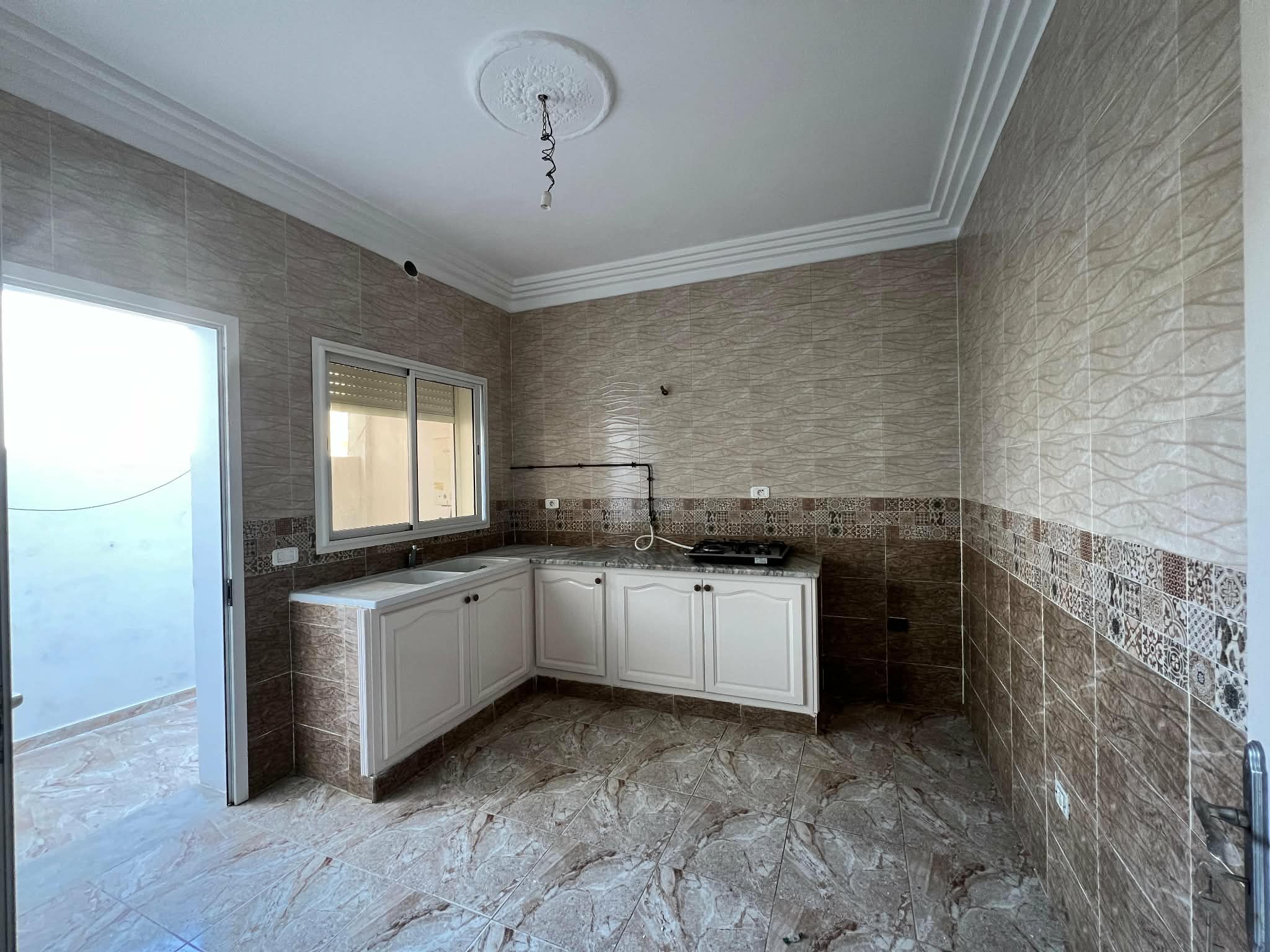 Ben Arous&nbsp;Ben Arous&nbsp;Location&nbsp;Appart. 2 pi�ces&nbsp;Appartement �  110 m