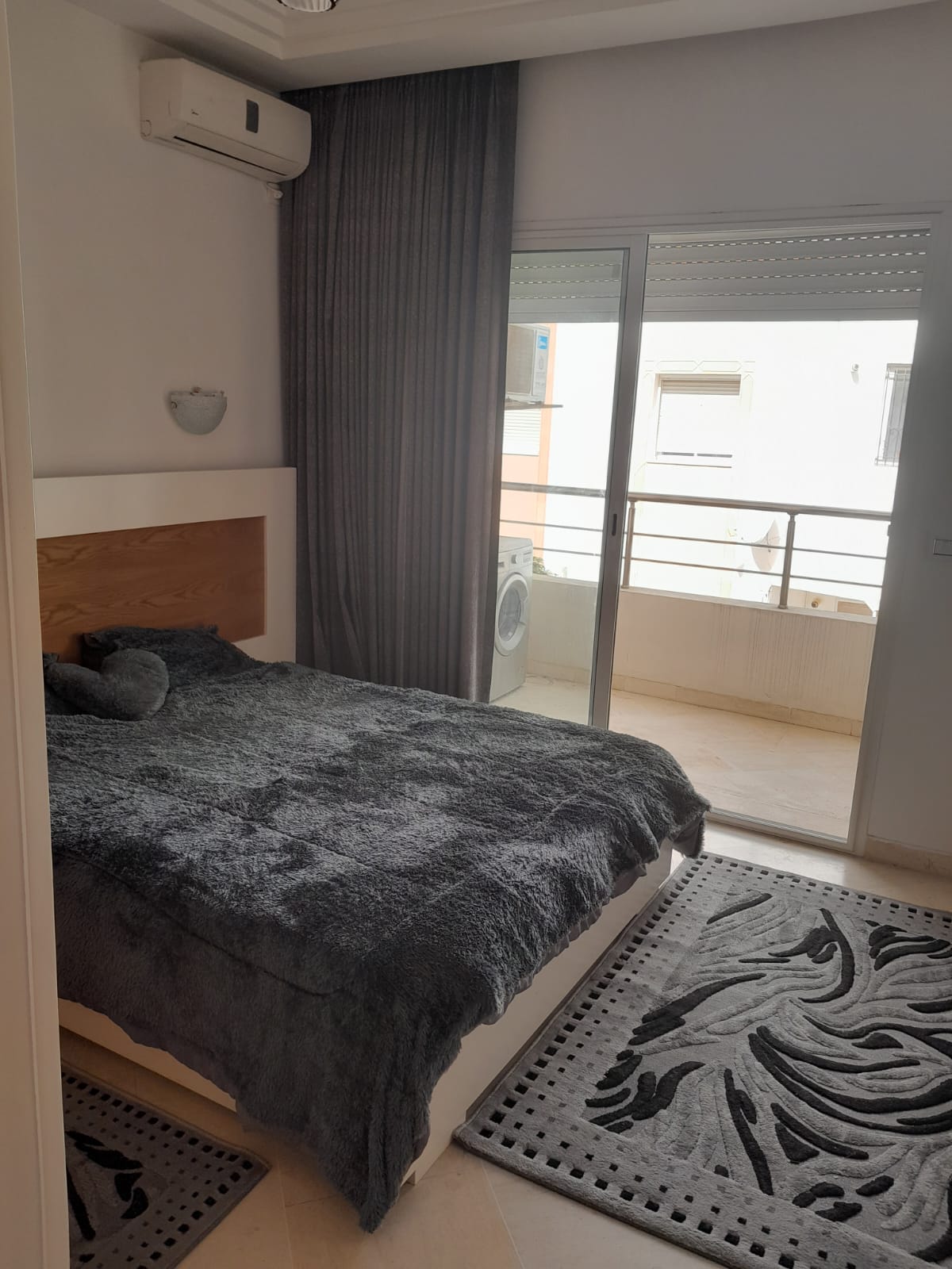 La Marsa&nbsp;El Aouina&nbsp;Location&nbsp;Appart. 2 pi�ces&nbsp;Beau appartement