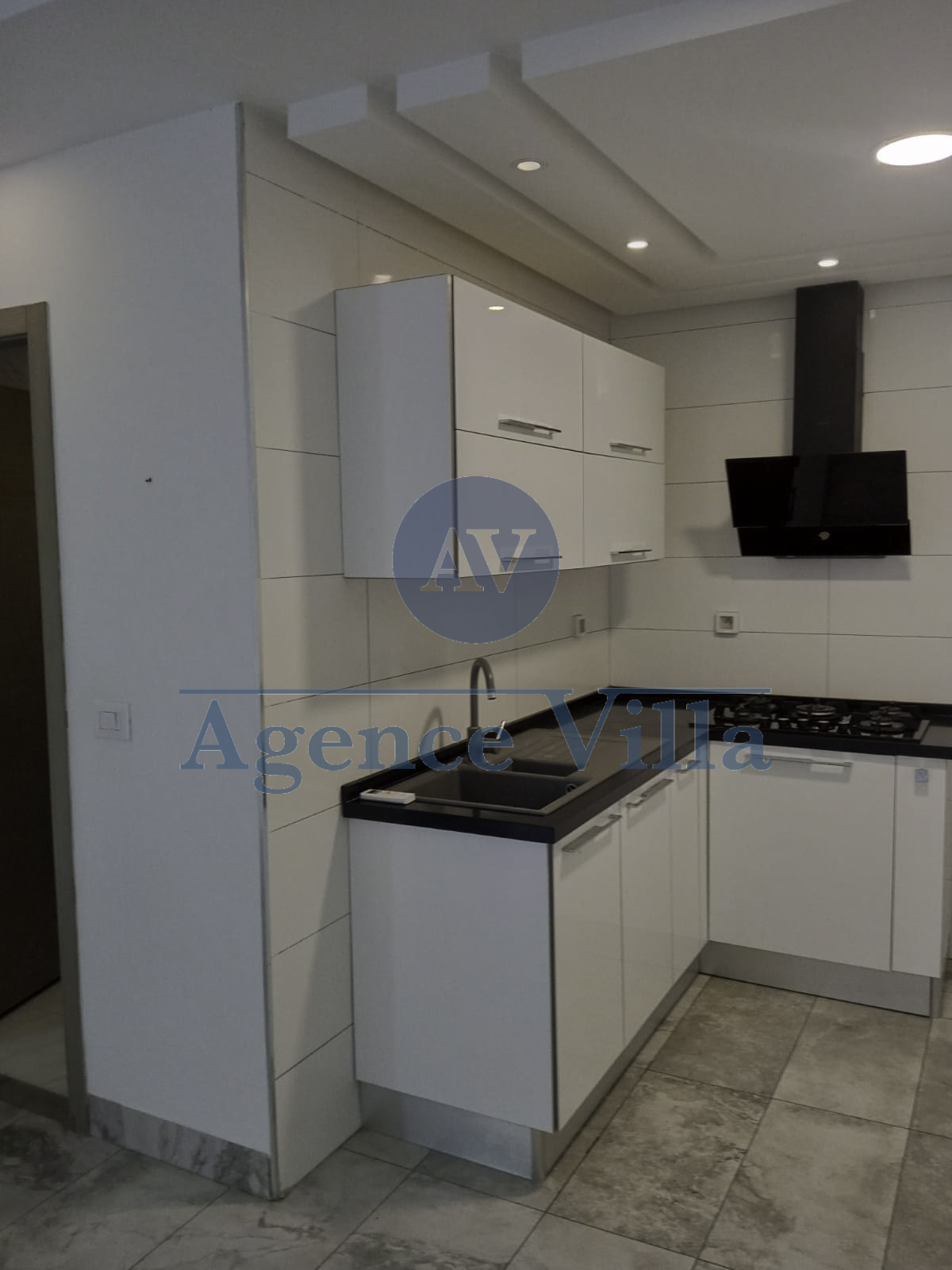 La Soukra&nbsp;Chotrana 1&nbsp;Location&nbsp;Appart. 2 pi�ces&nbsp;Un appartement  � la soukra