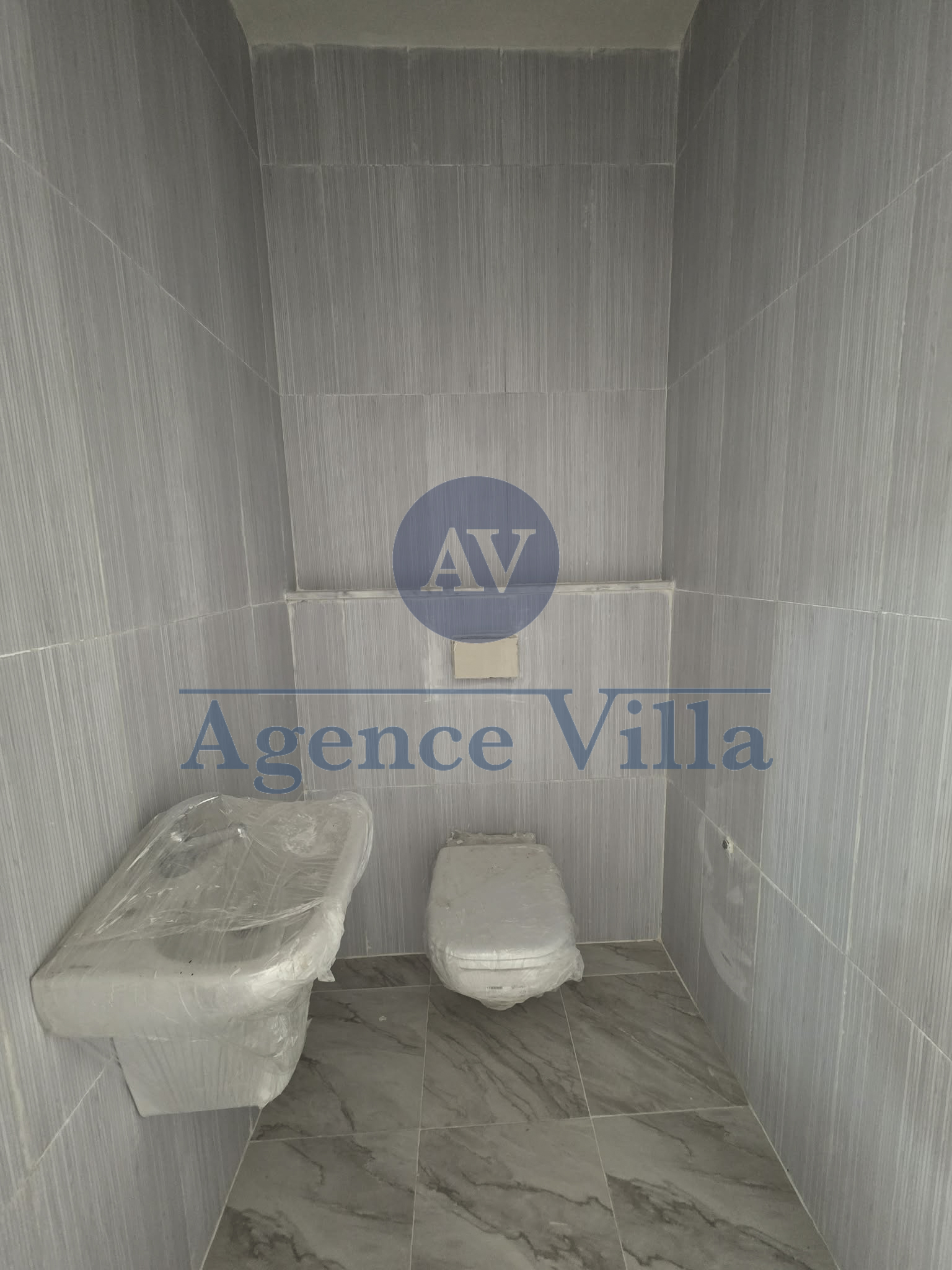 El Kram&nbsp;Le Kram&nbsp;Bureaux & Commerces&nbsp;Bureau&nbsp;Un bureau h5 au lac3