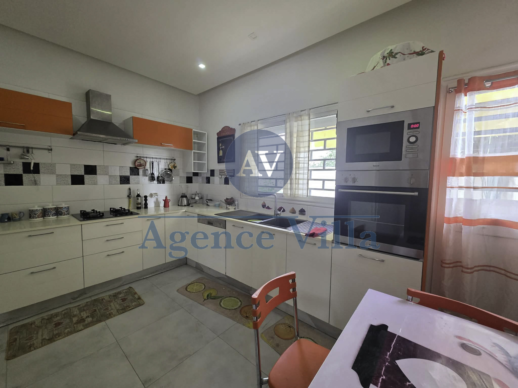 La Marsa&nbsp;Cite Bhar Lazreg&nbsp;Location&nbsp;Duplex&nbsp;Un duplex s4 meubl� � bhar lazrek