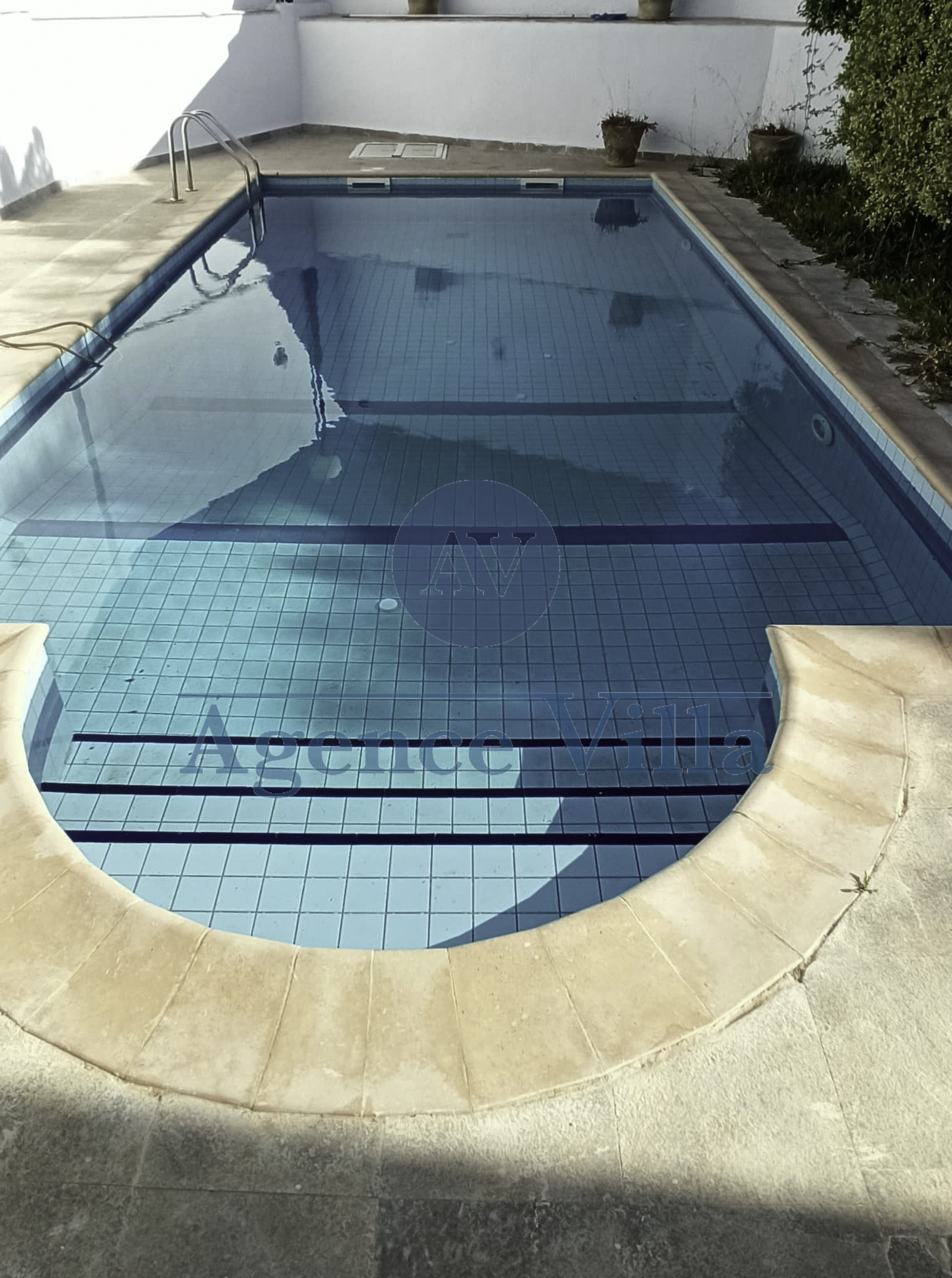 La Marsa&nbsp;Gammart&nbsp;Location&nbsp;Maisons&nbsp;Villa s4 � gammarth avec piscine