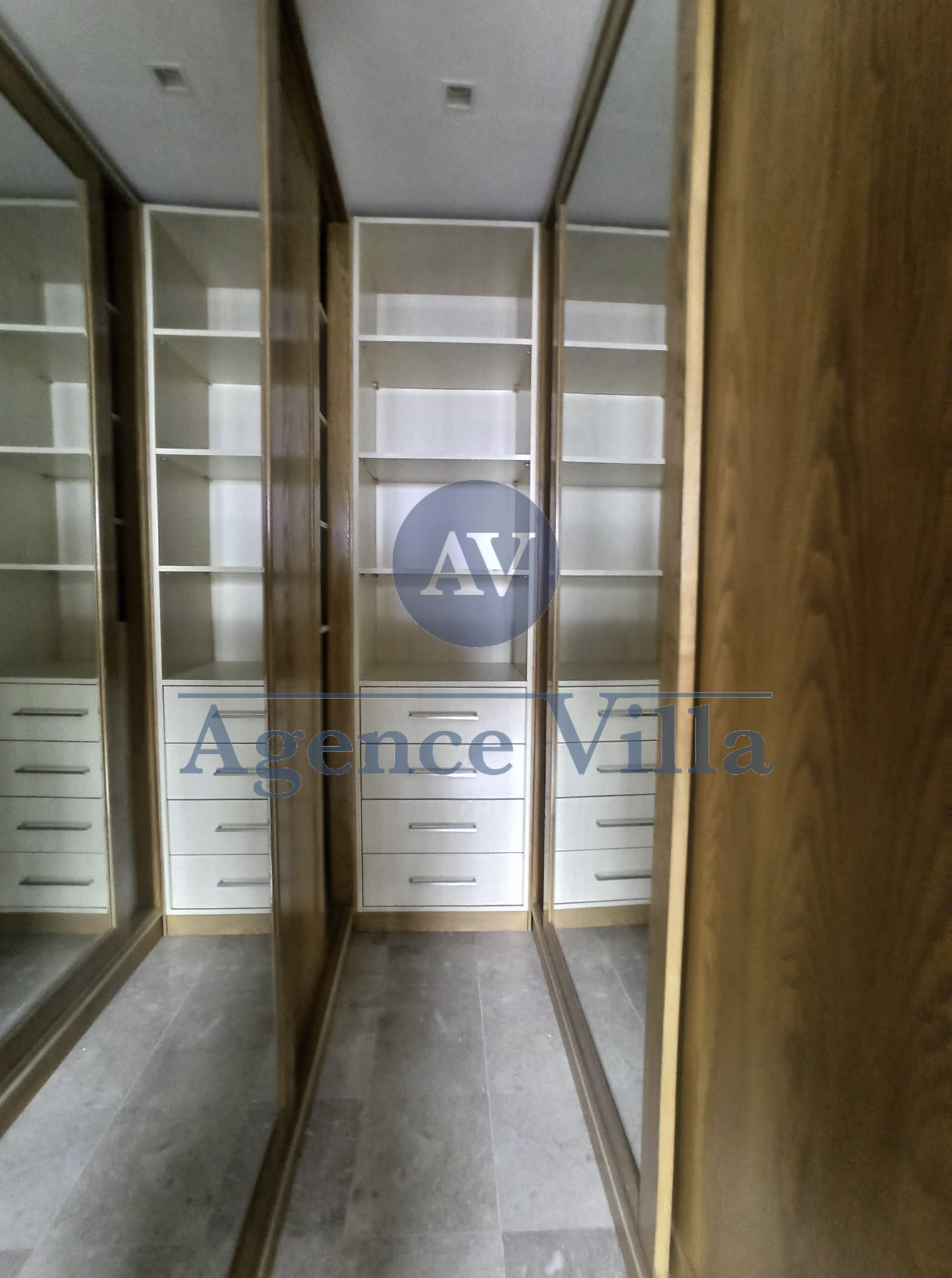 La Marsa&nbsp;Gammart&nbsp;Location&nbsp;Maisons&nbsp;Villa s4 � gammarth avec piscine