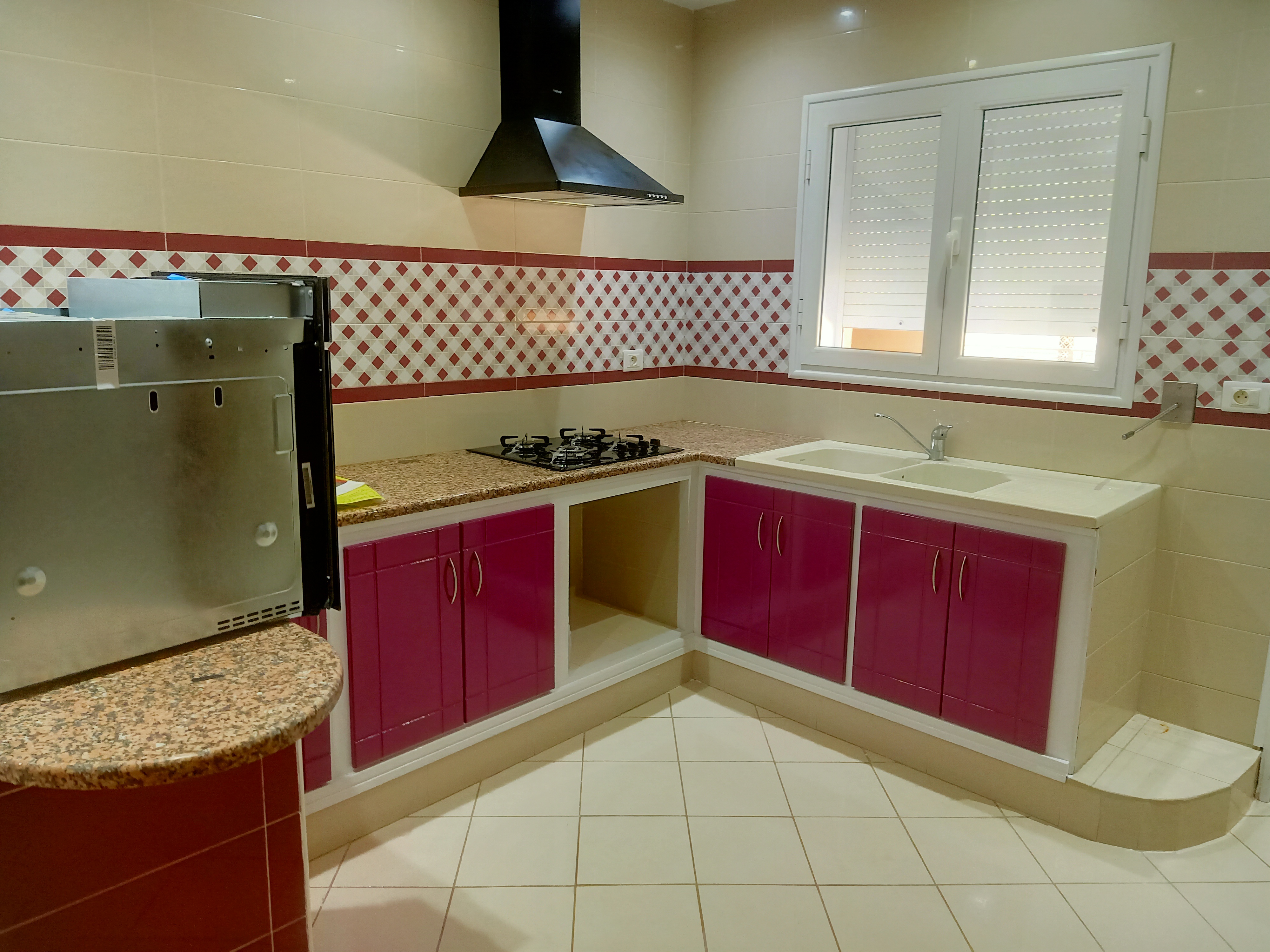 Nabeul&nbsp;Nabeul&nbsp;Location&nbsp;Appart. 3 pi�ces&nbsp;Maison au 1 er etage cit� neapolis nabeul