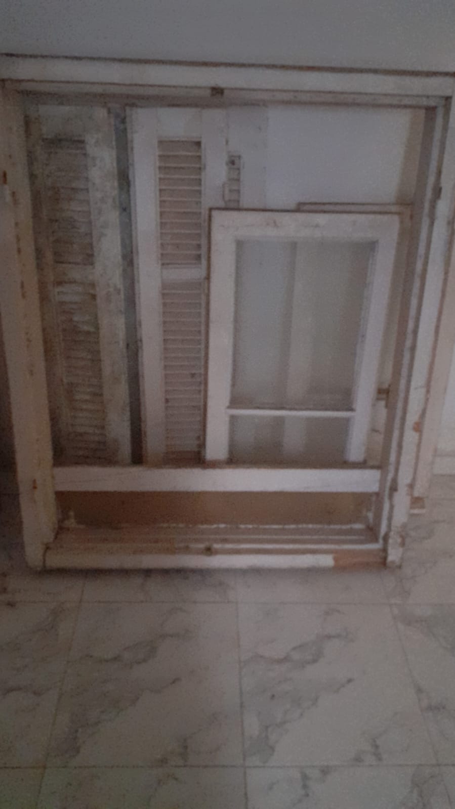 Ariana Ville&nbsp;Ariana&nbsp;Autres meubles&nbsp;Autres&nbsp;Bonne occasion