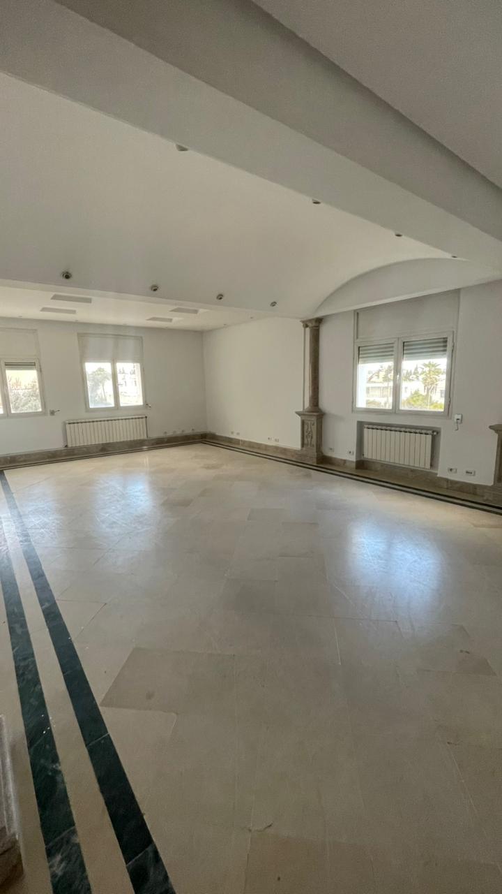 Bureaux & Commerces&nbsp;Bureau