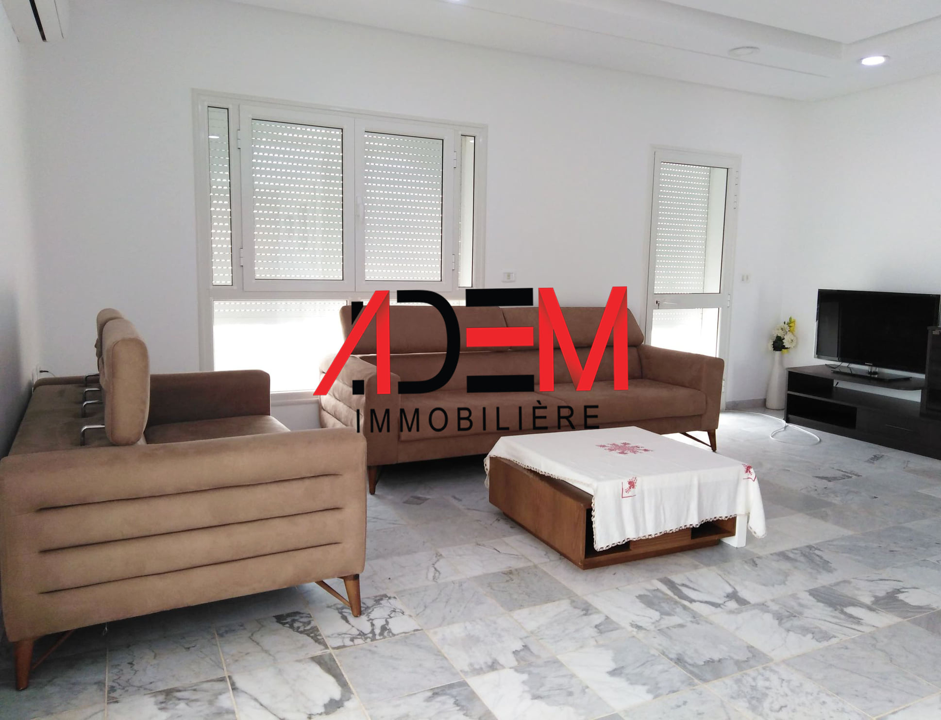 Akouda&nbsp;Chatt Meriem&nbsp;Location&nbsp;Appart. 4 pi�ces&nbsp;Appartement de 200m de haut standing
