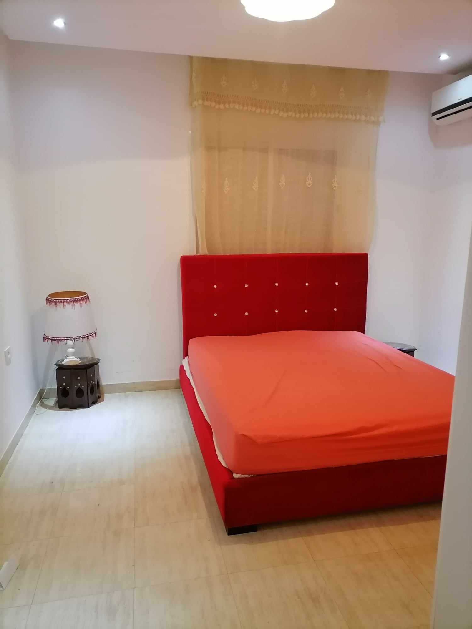 Nabeul&nbsp;Nabeul&nbsp;Location&nbsp;Appart. 2 pi�ces&nbsp;Loue � nabeul appt meubl� jardin et entr�e voiture