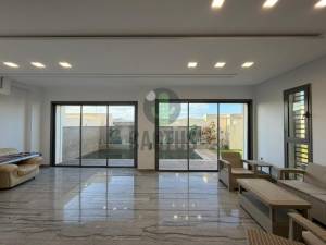 Nabeul&nbsp;Cite Universitaire&nbsp;Vente&nbsp;Maisons&nbsp;   villa avec piscine  cit  ref661a