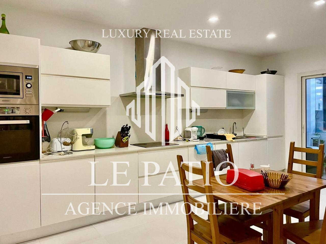 La Marsa&nbsp;Sidi Daoud&nbsp;Location&nbsp;Appart. 4 pi�ces&nbsp;Appartement s3 avec piscine et jardin � la marsa