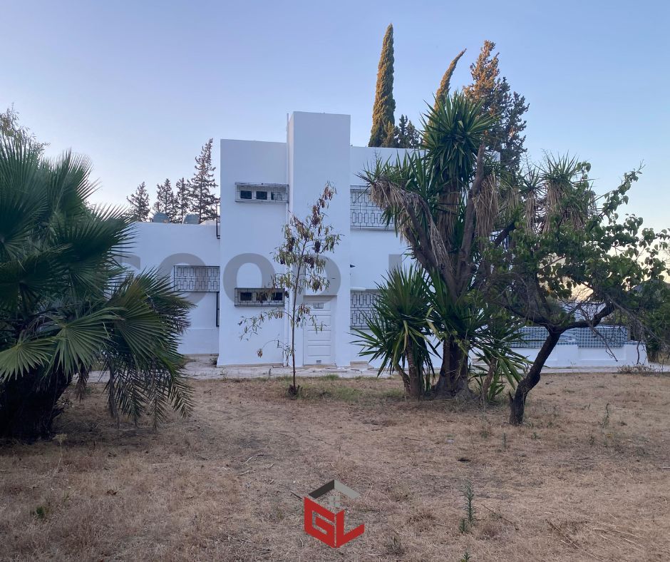 El Menzah&nbsp;Mutuelle Ville&nbsp;Location&nbsp;Maisons&nbsp;Villa en s4 � notre dame avec grand jardin