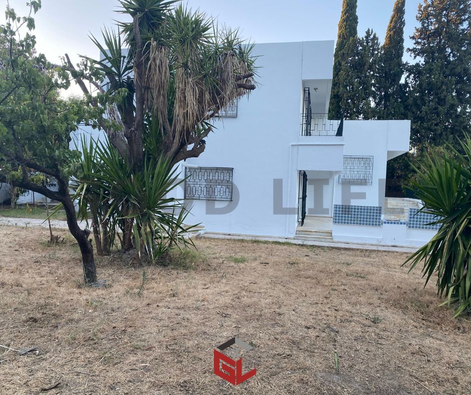 El Menzah&nbsp;Mutuelle Ville&nbsp;Location&nbsp;Maisons&nbsp;Villa en s4 � notre dame avec grand jardin