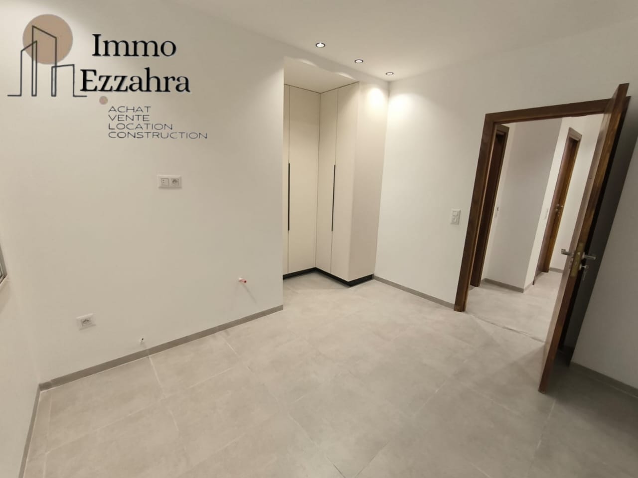 Hammam El Ghezaz&nbsp;Ezzahra&nbsp;Vente&nbsp;Appart. 1 pi�ce&nbsp;Des appartements  � ezzahra k�libia