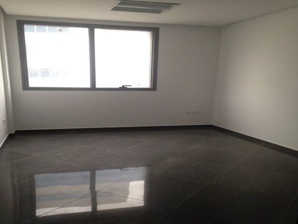 Cite El Khadra&nbsp;Zone urbaine nord&nbsp;Bureaux & Commerces&nbsp;Bureau&nbsp;Super bureau hs hall plus 4  au centre urbain nord