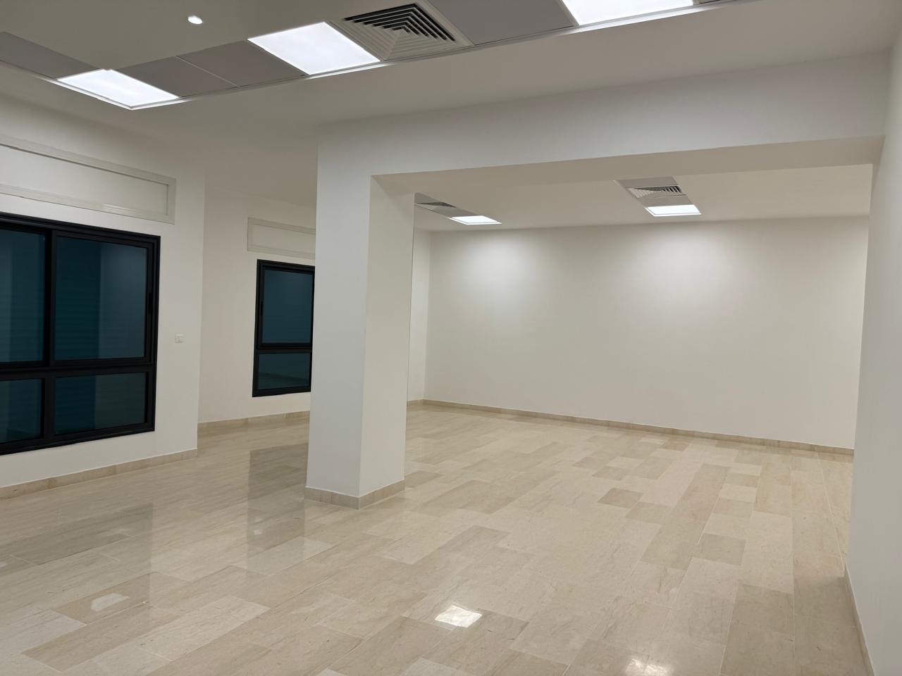 Bab Bhar&nbsp;Montplaisir&nbsp;Bureaux & Commerces&nbsp;Bureau&nbsp;Super bureau en open space 122 m2 � montplaisir