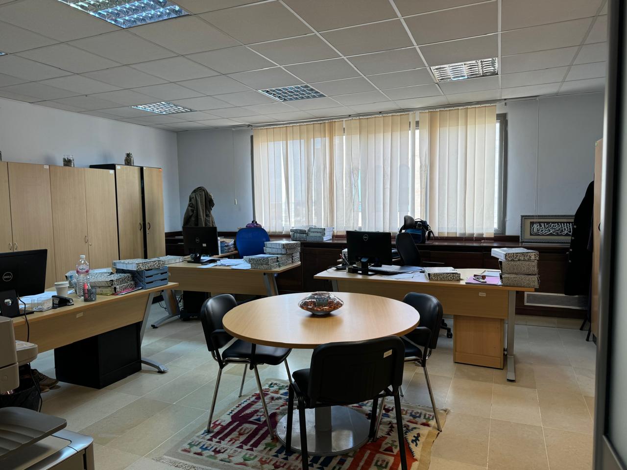 La Marsa&nbsp;Berge Du Lac&nbsp;Bureaux & Commerces&nbsp;Bureau&nbsp;Spacieux bureau administratif au berge du lac 1