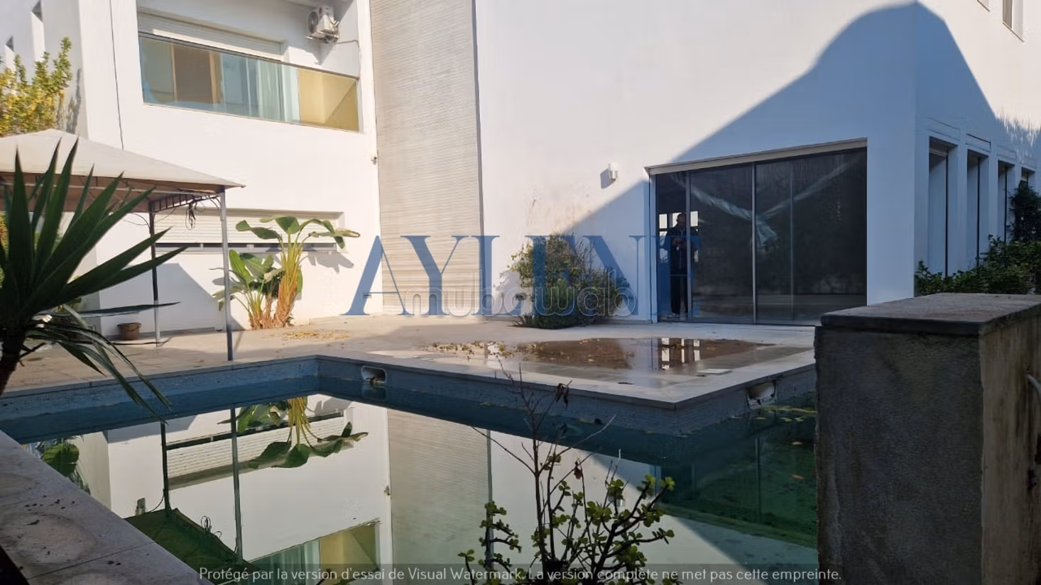 La Marsa&nbsp;Berge Du Lac&nbsp;Location&nbsp;Maisons&nbsp;Une magnifique villa s5 avec piscine au lac 2