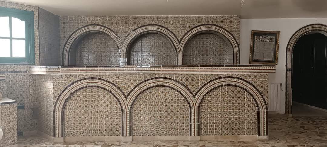 Ariana Ville&nbsp;El Menzah 8&nbsp;Bureaux & Commerces&nbsp;Bureau&nbsp;Villa � usage professionnel au menzah 8