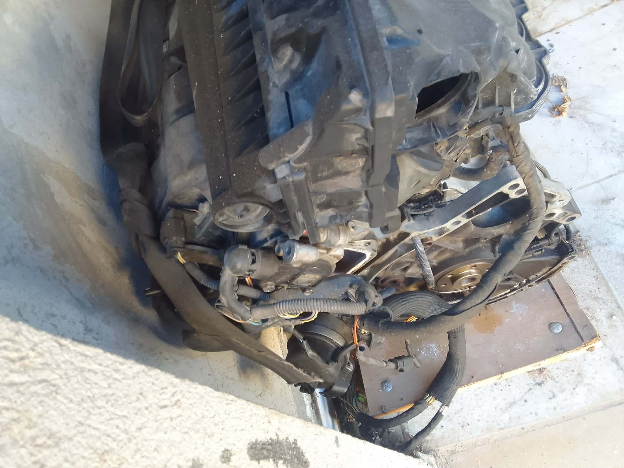 El Hrairia&nbsp;El Hrairia&nbsp;Pi�ces D�tach�es&nbsp;Moteur, Bo�te de Vitesse&nbsp;Moteur  peugeot 308 essence