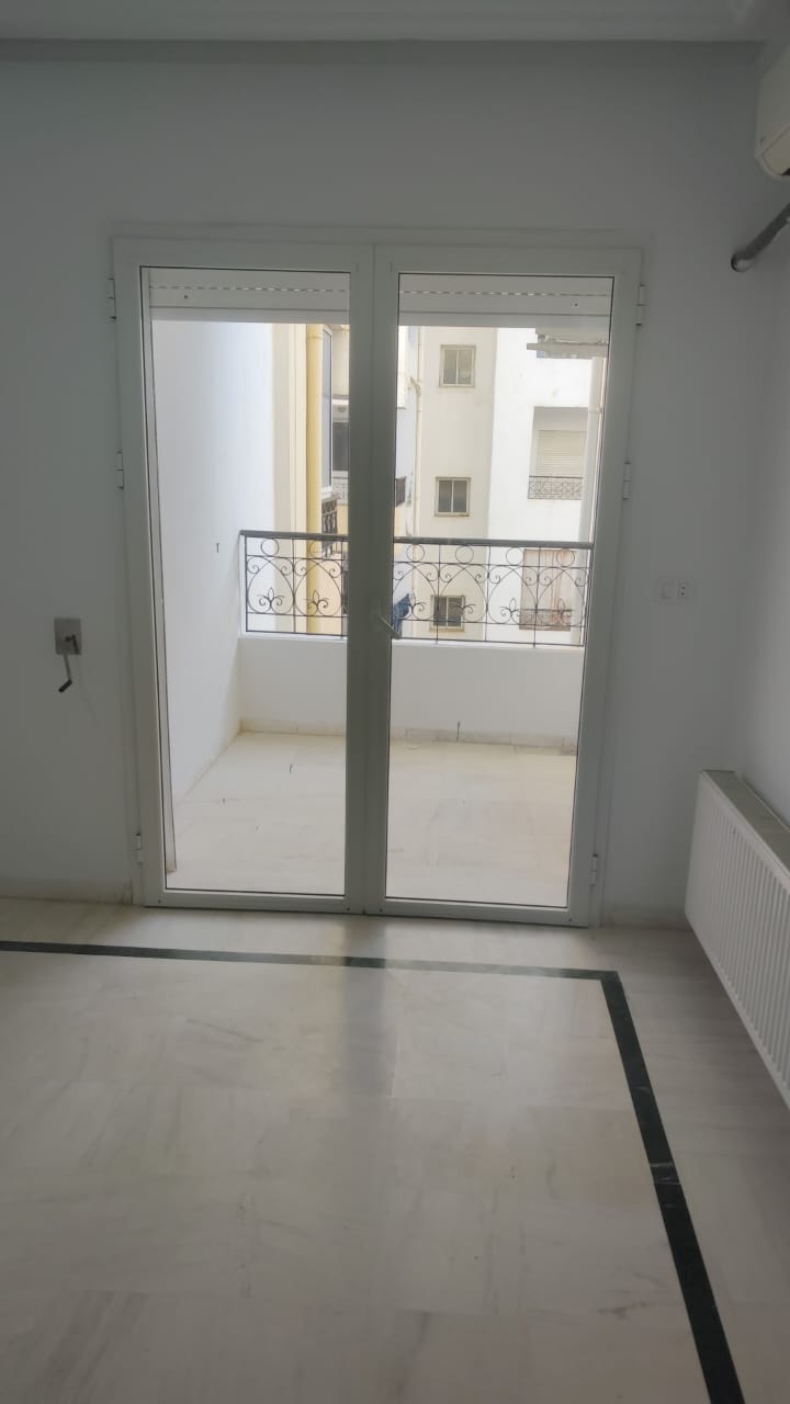 Ain Zaghouan&nbsp;Ain Zaghouan&nbsp;Location&nbsp;Appart. 3 pi�ces&nbsp;Particulier propose un s plus 2 � ain zaghaoun