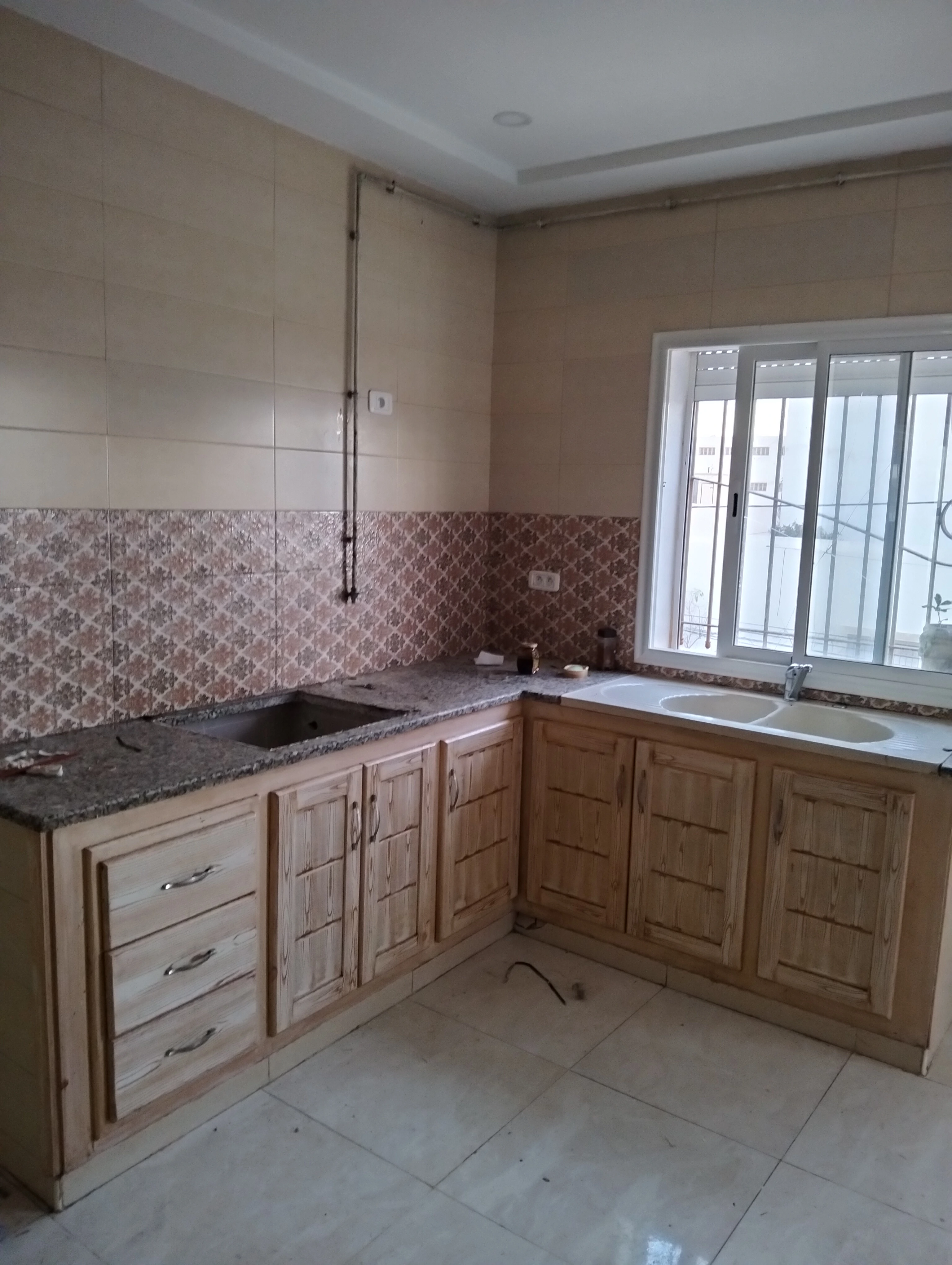 Sakiet Eddaier&nbsp;Essaltania&nbsp;Location&nbsp;Appart. 4 pi�ces&nbsp;Appartement neuf � sfax
