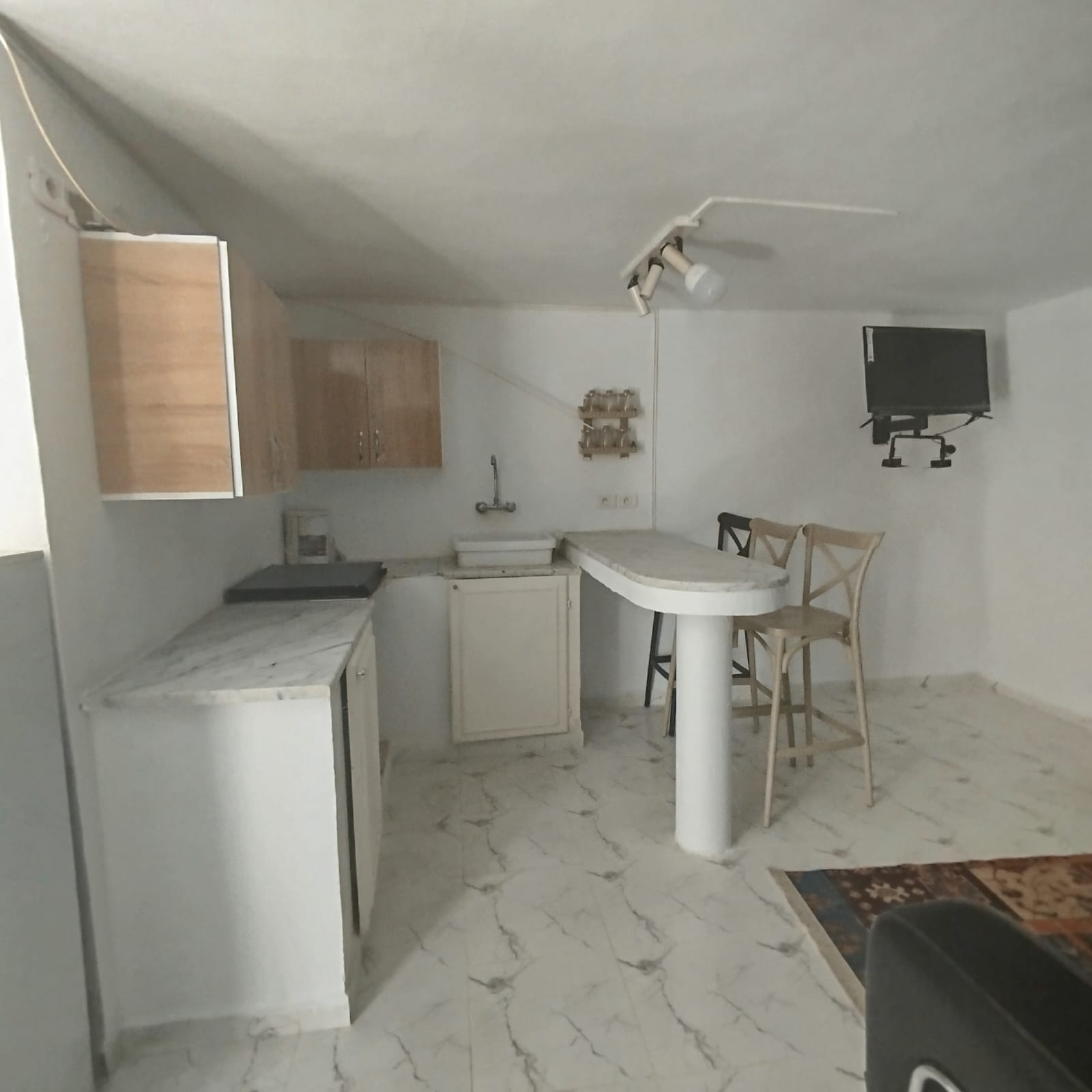 Ariana Ville&nbsp;El Menzah 7&nbsp;Location&nbsp;Appart. 2 pi�ces&nbsp;Un mignon studio s1 meubl� � menzah7