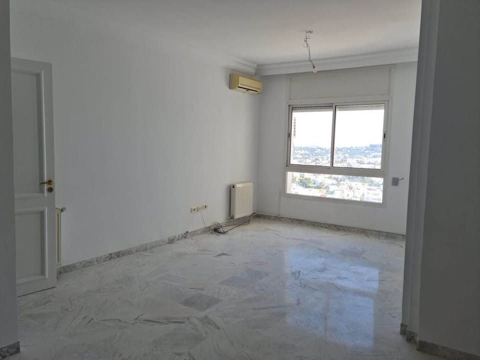 Mnihla&nbsp;Cite Ennasr&nbsp;Location&nbsp;Appart. 4 pi�ces&nbsp;Un spacieux appartement s3 � ennasr2