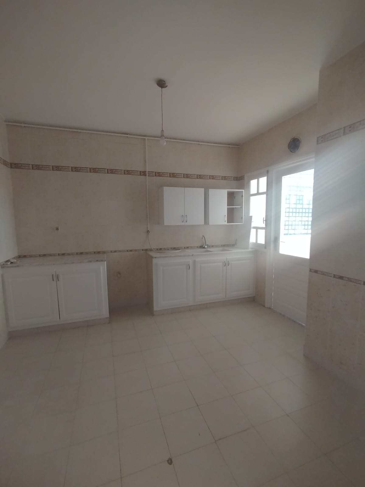 Mnihla&nbsp;Cite Ennasr&nbsp;Location&nbsp;Appart. 2 pi�ces&nbsp;Un spacieux appartement s1 � ennasr2