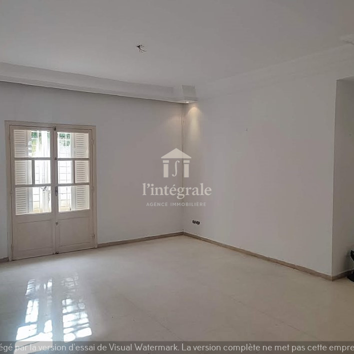 Ariana Ville&nbsp;Cite Ennasr 2&nbsp;Location&nbsp;Maisons&nbsp;S3 r�ez de chauss�e villa avec garage