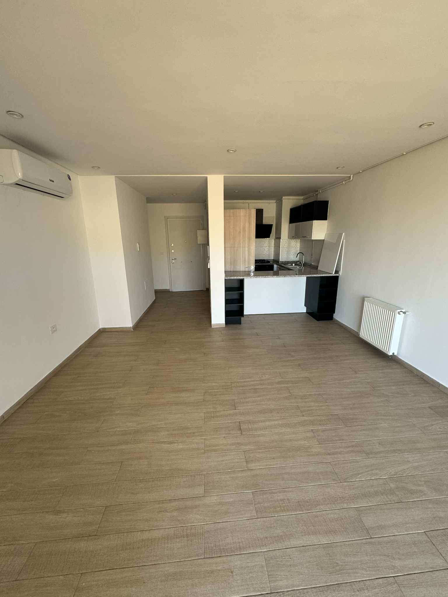 Ariana Ville&nbsp;Cite Ennasr 2&nbsp;Location&nbsp;Appart. 2 pi�ces&nbsp;S 1 cit� nasr