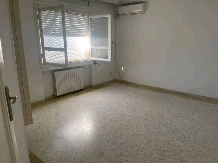 Ariana Ville&nbsp;Cite Ennasr 2&nbsp;Location&nbsp;Appart. 4 pi�ces&nbsp;Appart s 3 cit� nasr 1