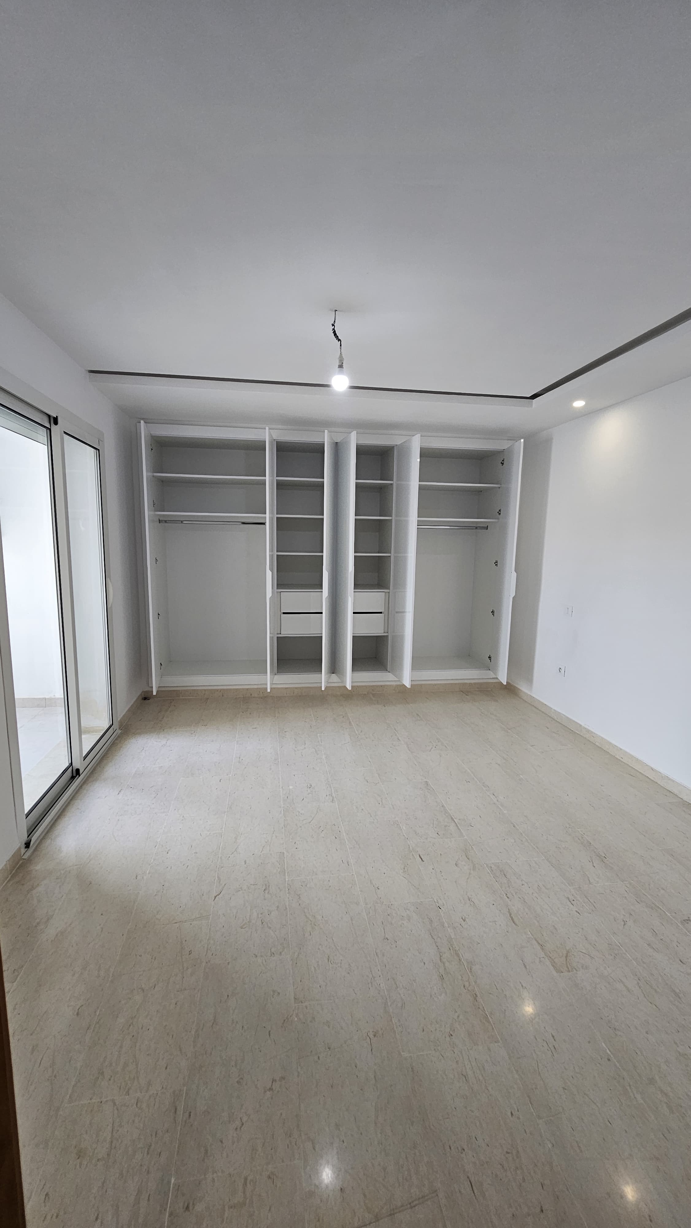 El Menzah&nbsp;El Menzah 9&nbsp;Location&nbsp;Appart. 2 pi�ces&nbsp;Un aprt s 1 jamais habit� menzah 9 c