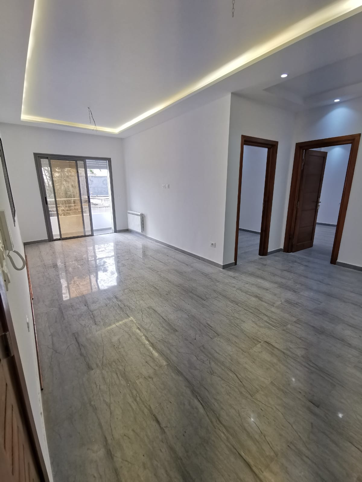 Raoued&nbsp;Cite El Ghazala 1&nbsp;Location&nbsp;Appart. 4 pi�ces&nbsp;Un appart s 3 jamais habit� cit� el ghazela