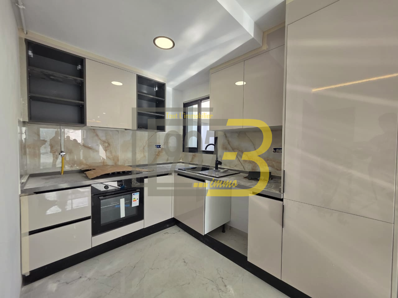 La Soukra&nbsp;La Soukra&nbsp;Location&nbsp;Appart. 2 pi�ces&nbsp;En exclusivit� un app s2 jamais habit� � la soukra