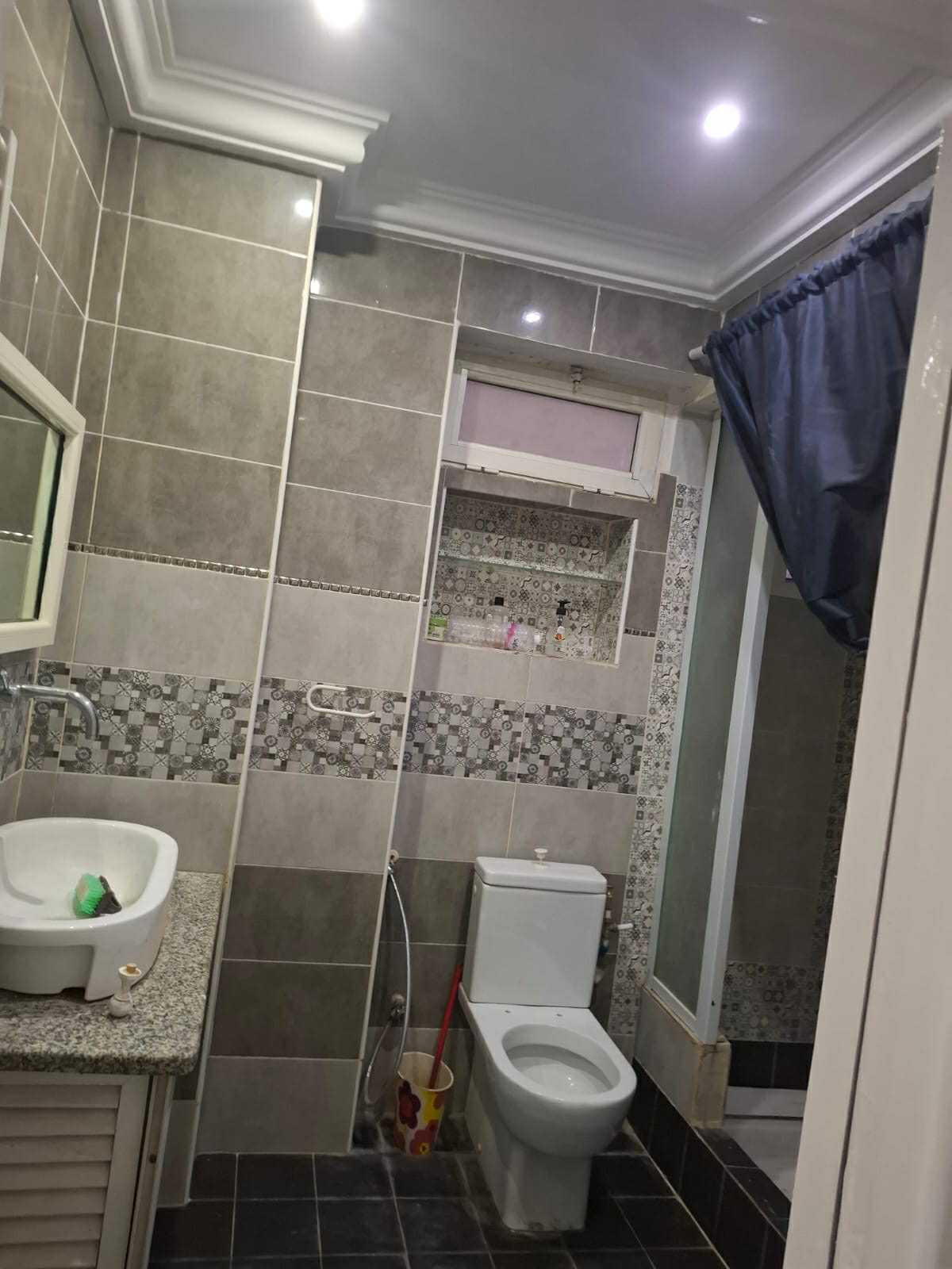 Bab Bhar&nbsp;Hedi Chaker&nbsp;Vente&nbsp;Appart. 4 pi�ces&nbsp;Cv rue iran vnt s3 r�nov�