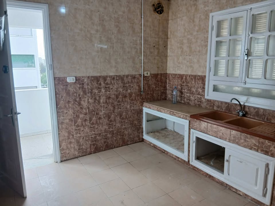 El Mourouj&nbsp;El Mourouj&nbsp;Location&nbsp;Appart. 3 pi�ces&nbsp;App chalkh mohamed