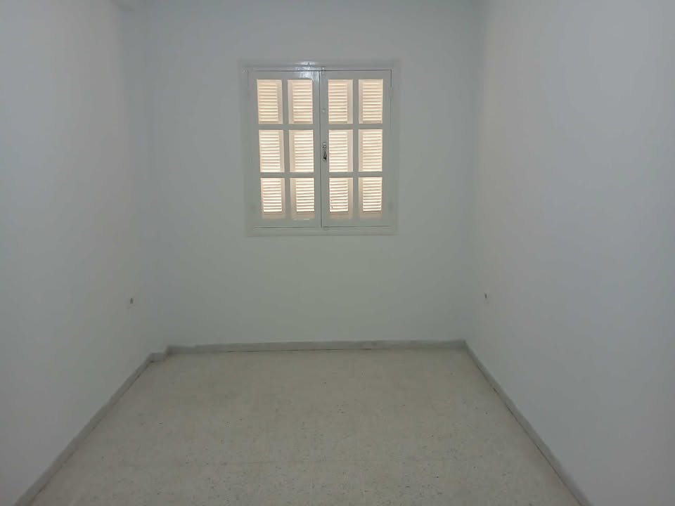 El Mourouj&nbsp;El Mourouj&nbsp;Location&nbsp;Appart. 3 pi�ces&nbsp;App chalkh mohamed