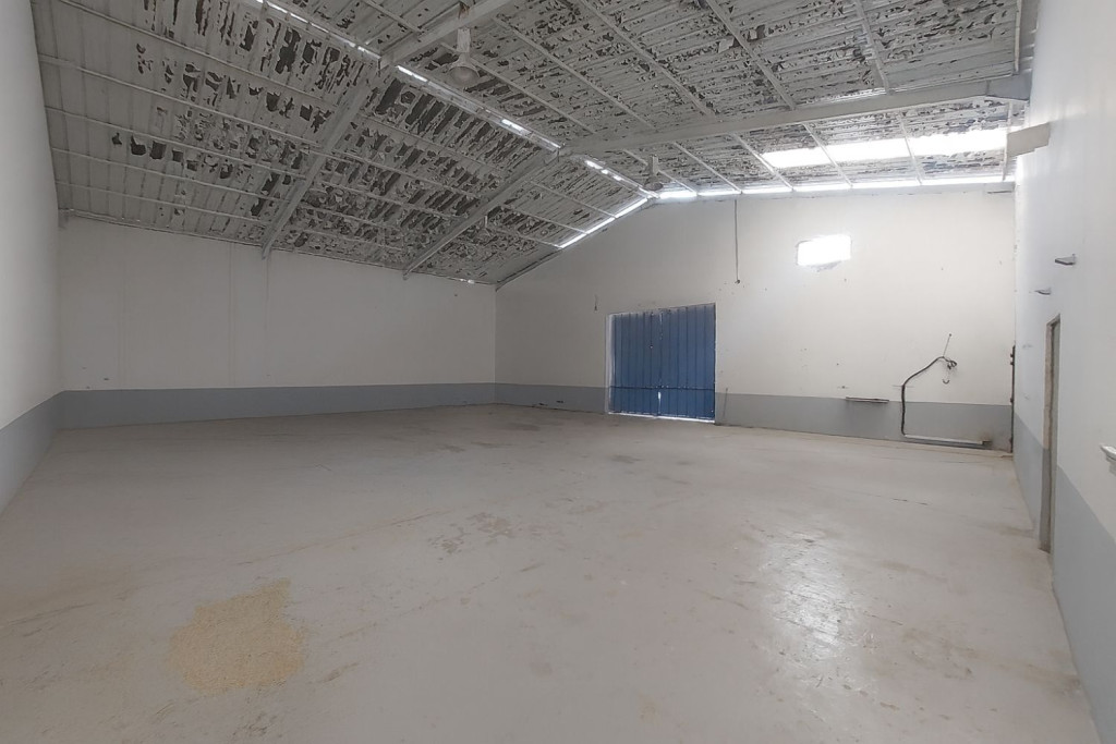 Ben Arous&nbsp;Ben Arous&nbsp;Location&nbsp;Surfaces&nbsp;D�p�t 500 m zi bir kassaa