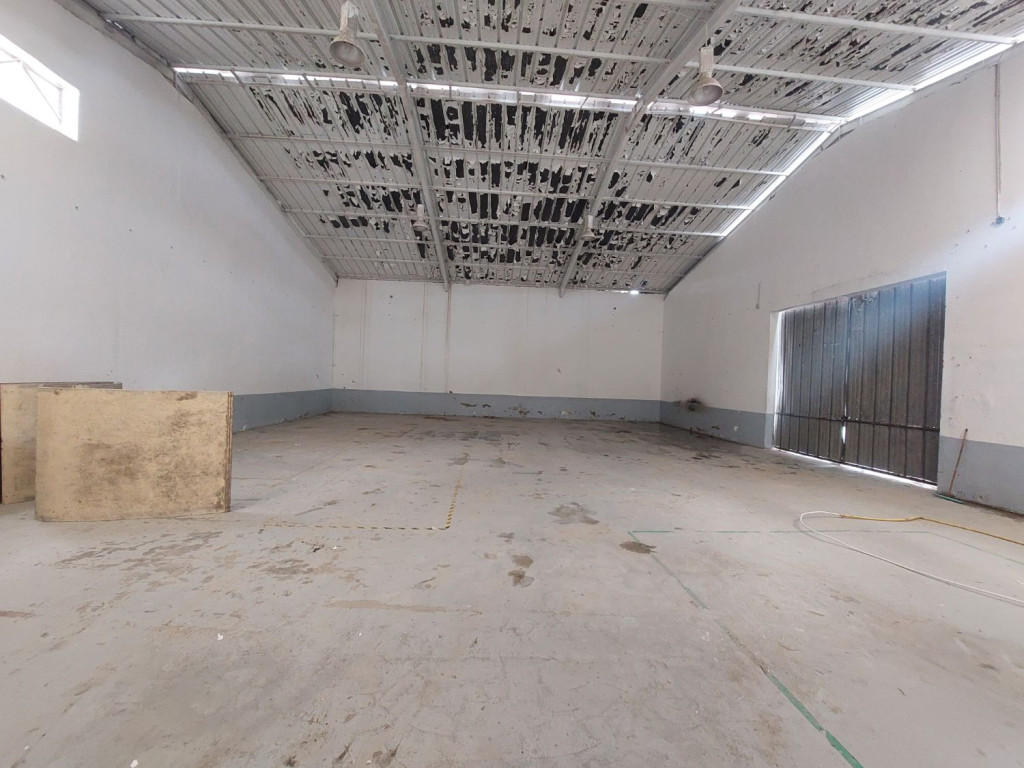 Ben Arous&nbsp;Ben Arous&nbsp;Location&nbsp;Surfaces&nbsp;D�p�t 500 m zi bir kassaa