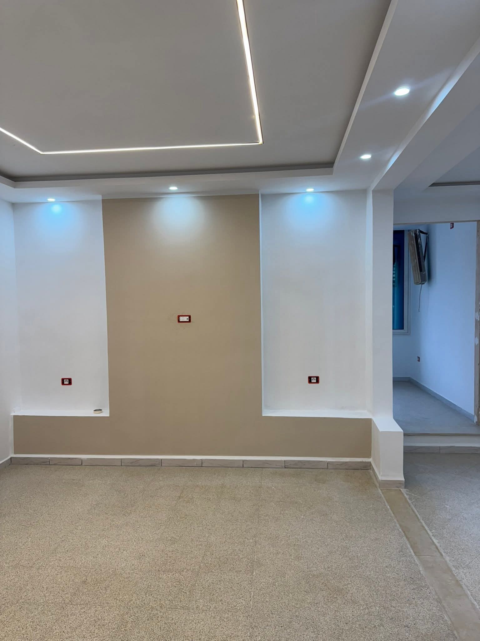 El Mourouj&nbsp;El Mourouj&nbsp;Location&nbsp;Appart. 4 pi�ces&nbsp;Bureau en face m�tro mourouj3