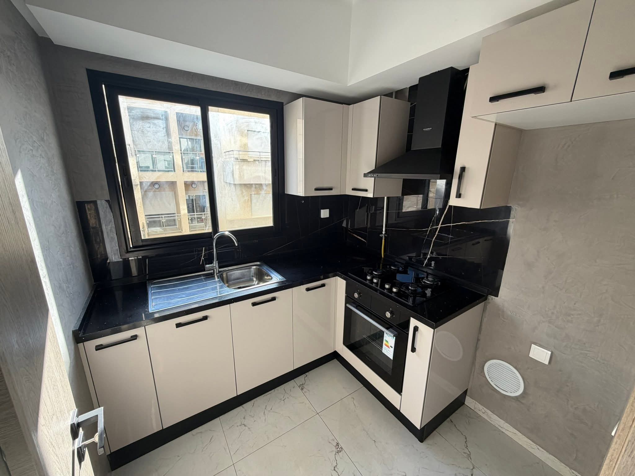 Ariana Ville&nbsp;Cite Ennasr 2&nbsp;Location&nbsp;Appart. 2 pi�ces&nbsp;S1 ennasr 2 1150 dinars